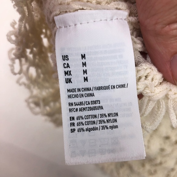 American Eagle Open Weave Destructed Crop Sweater - Picture 7 of 7